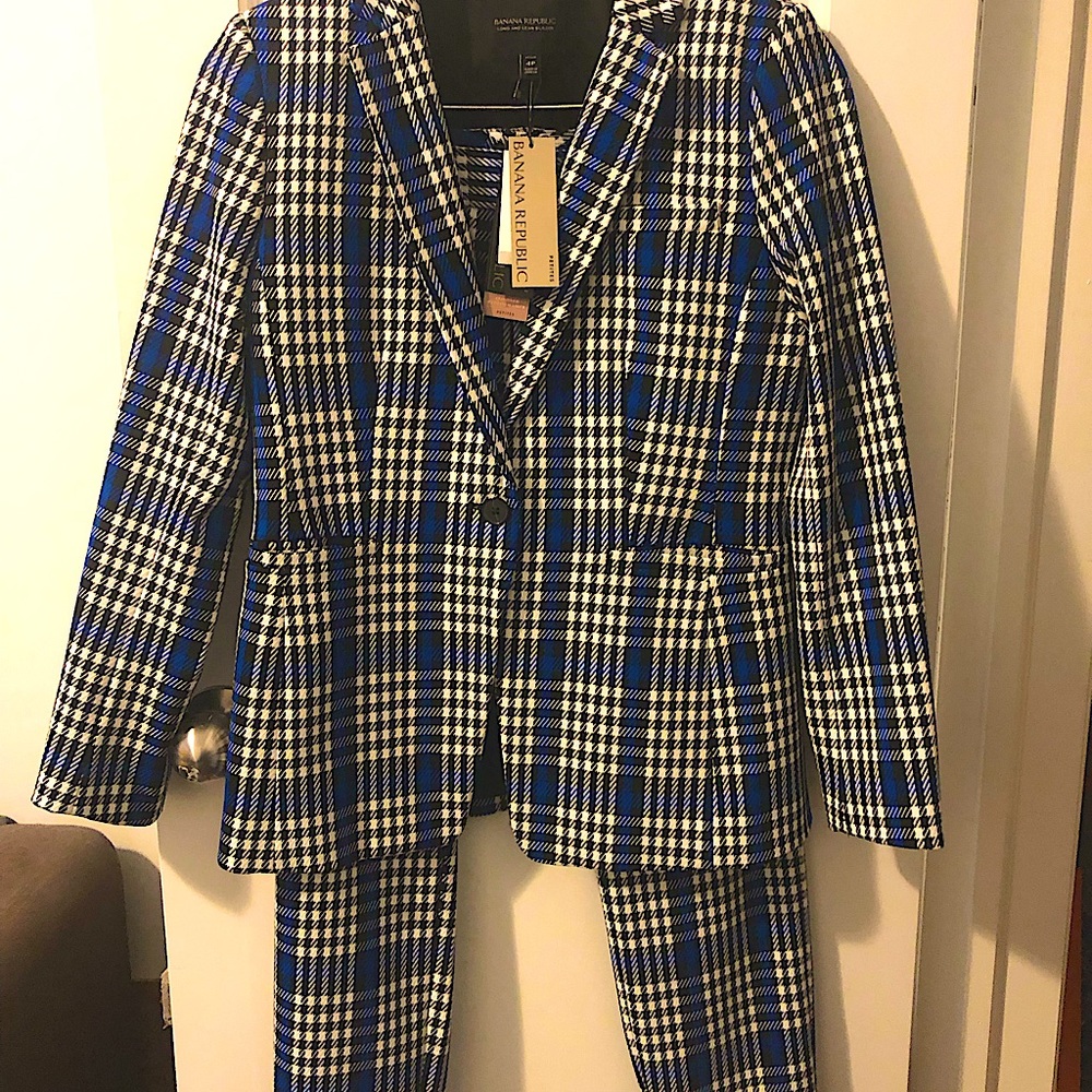 NWT Banana Republic Plaid Suit